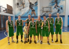 Баскетболисты Артема стали вторыми на краевых соревнованиях.